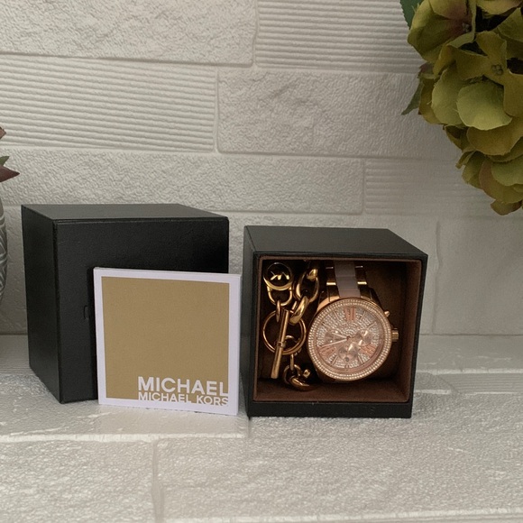 Michael Kors Accessories - Michael Kors Rose Gold Watch and bracelet with Box